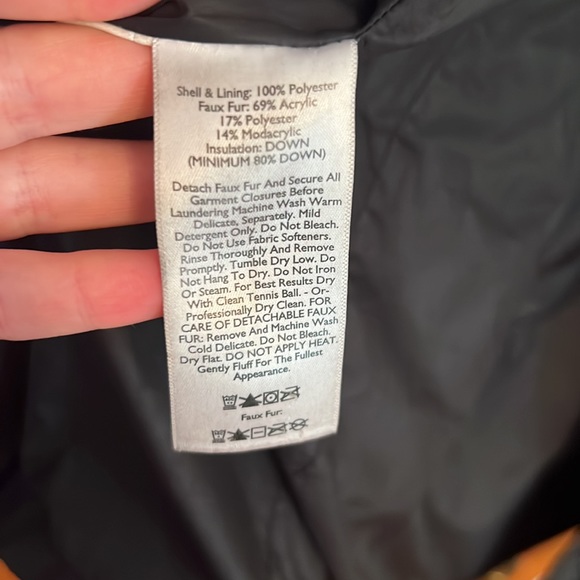 Eddie Bauer black down puffer coat! - Picture 3 of 11